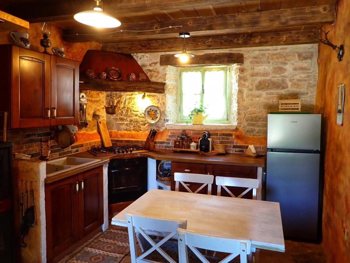 Cottage Al Merlo Olivo Buje Buitenkant foto