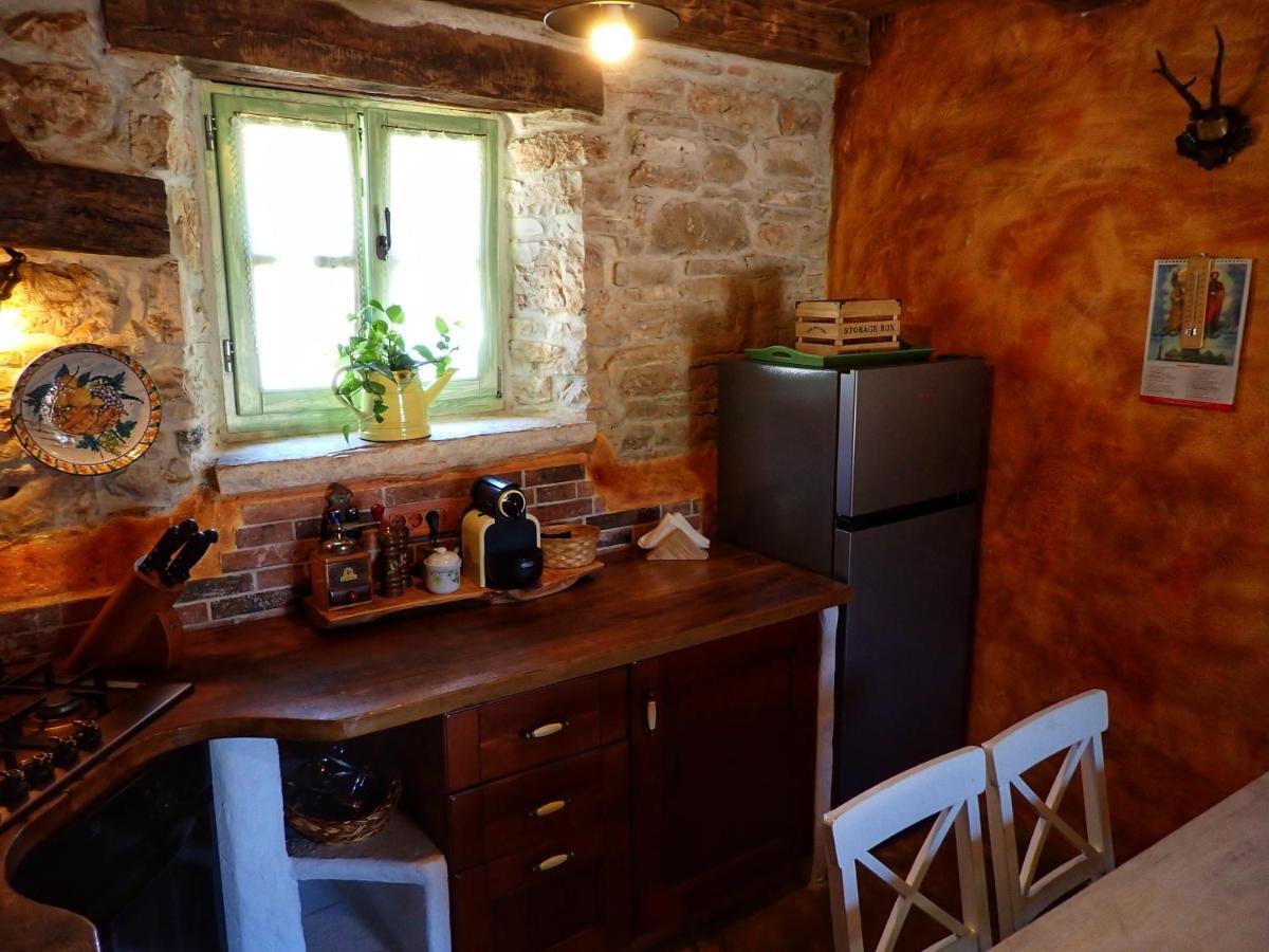 Cottage Al Merlo Olivo Buje Buitenkant foto