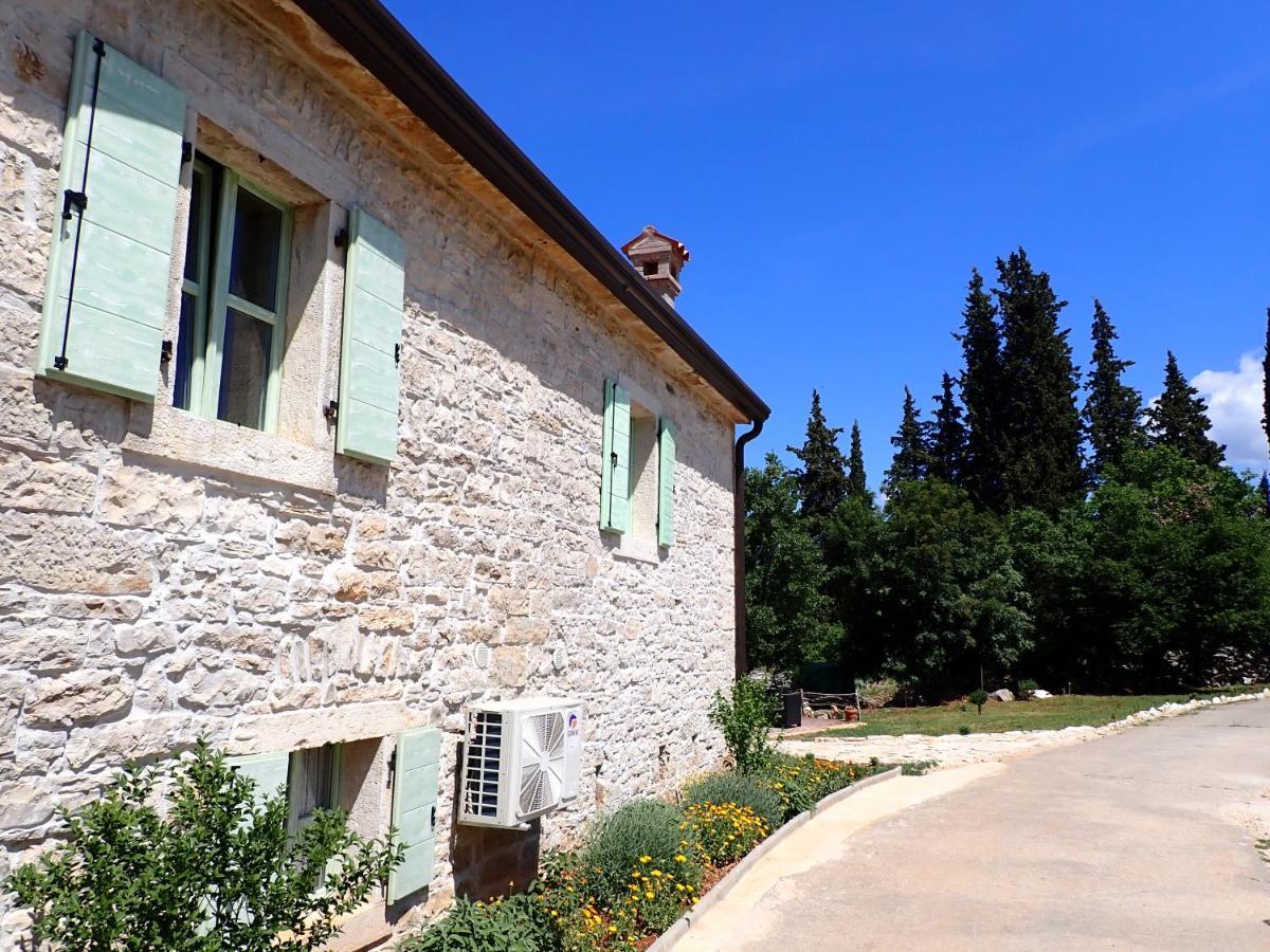 Cottage Al Merlo Olivo Buje Buitenkant foto